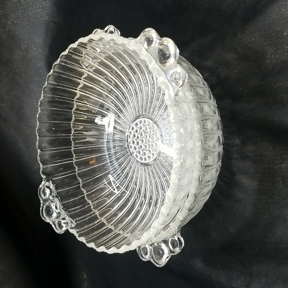 Anchor Hocking Clear Glass Ribbed Bowls - Picture 9 of 12